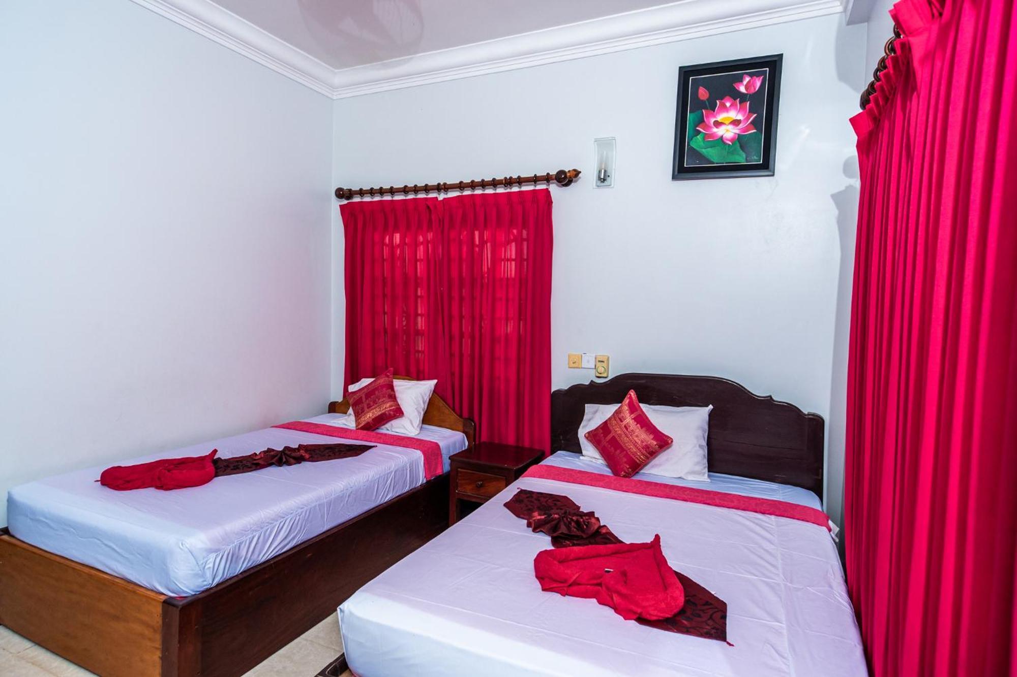 Golden Papaya Guesthouse Siem Reap Exterior photo